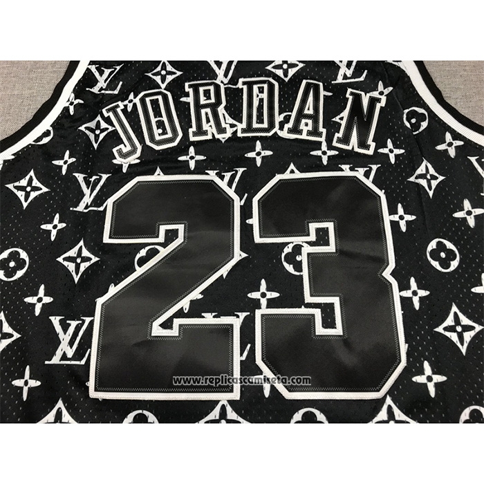 Camiseta Chicago Bulls x LV Michael Jordan #23 Mitchel & Ness 1997-98 Negro